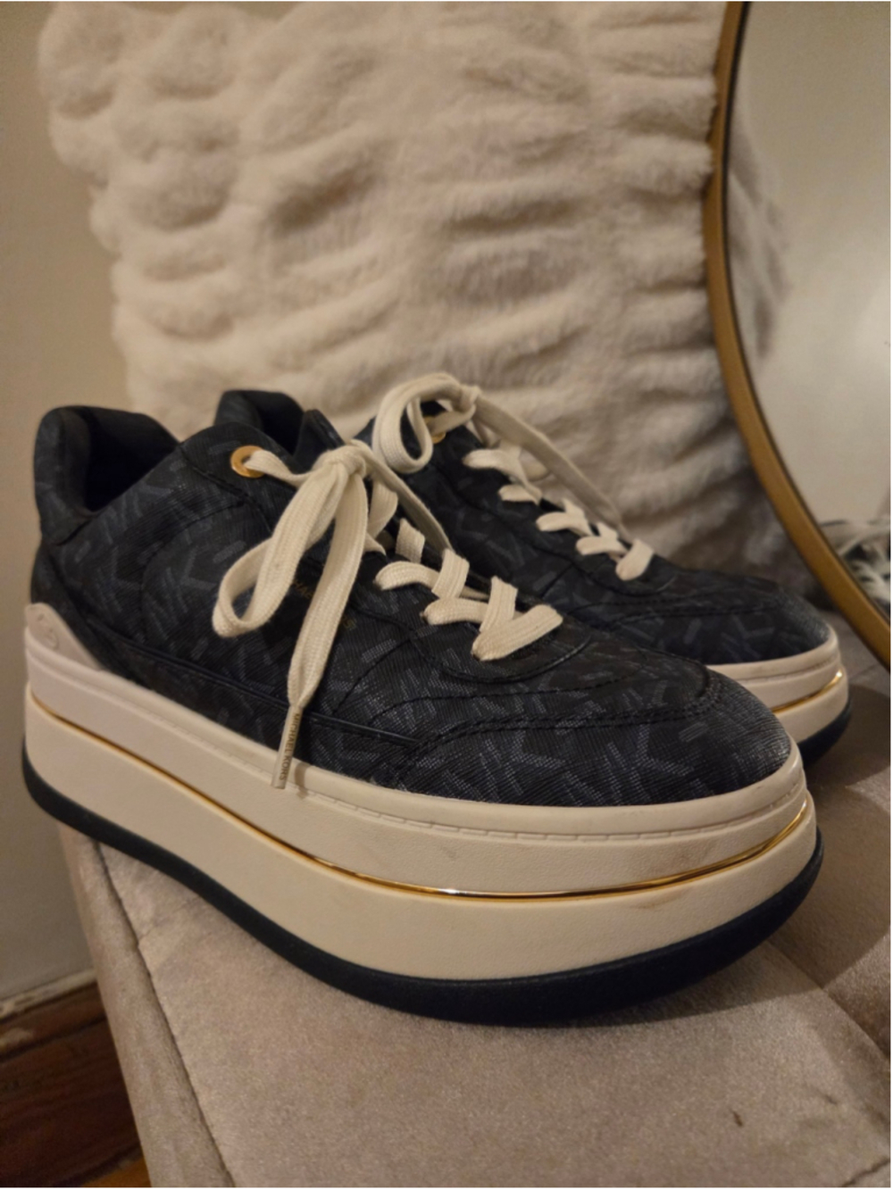 Women's Michael Kors Platform Sneakers Dark Blue and White Size 7.5